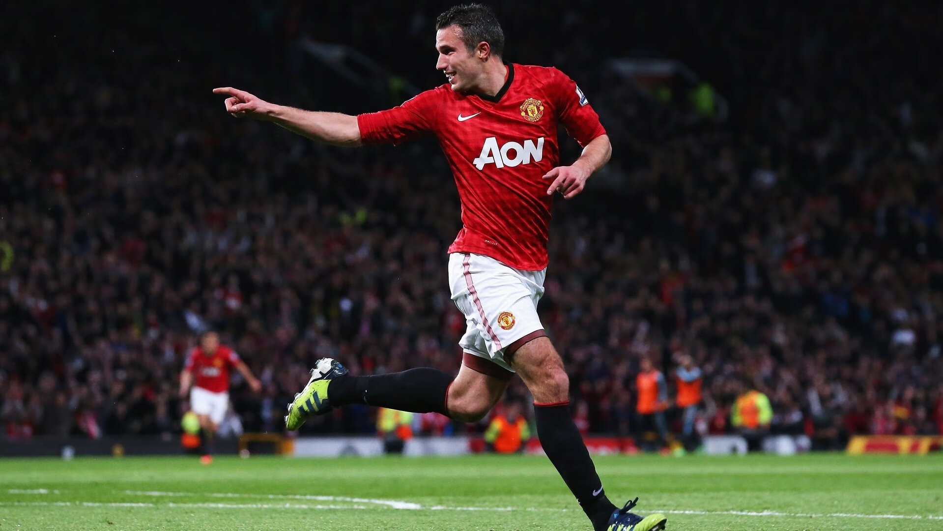 德甲攻守对抗：速度与力量的极限较量，德甲最强