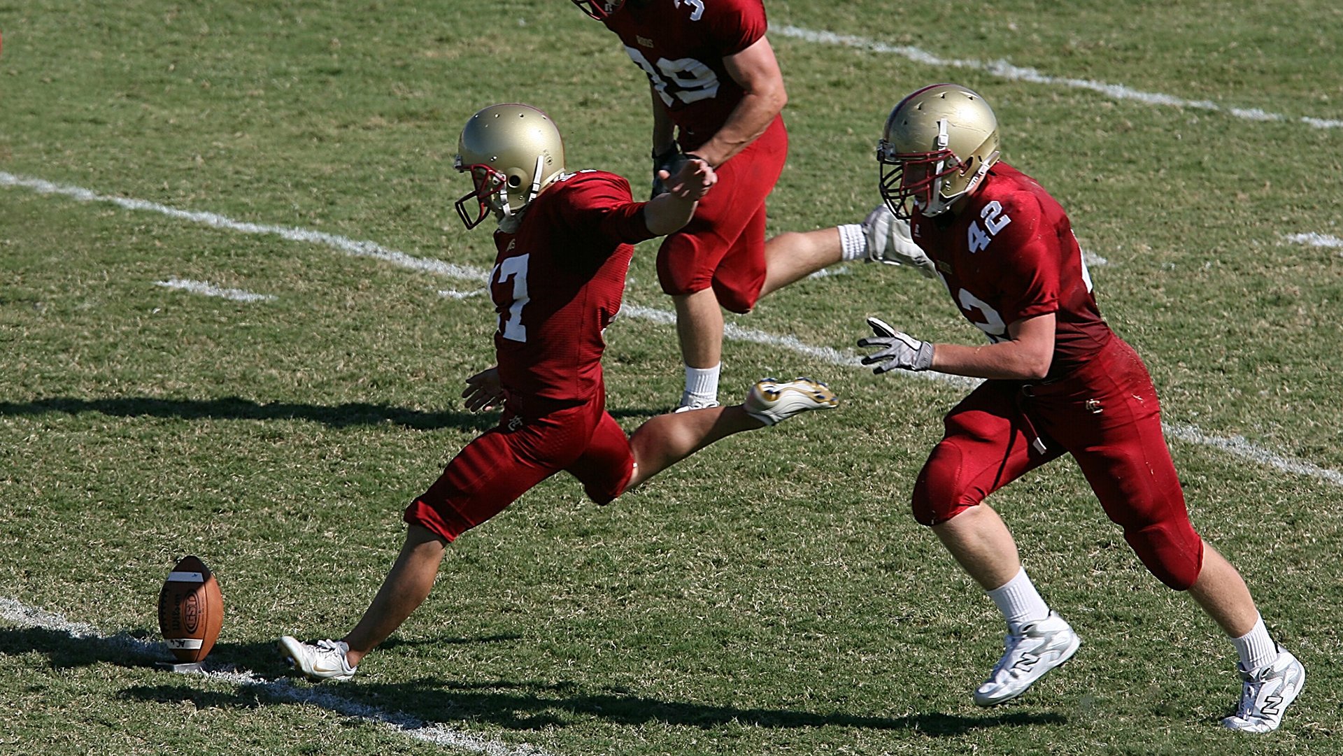 校园足球增加联赛转播场次扩大赛事影响力，校园足球联赛实施方案